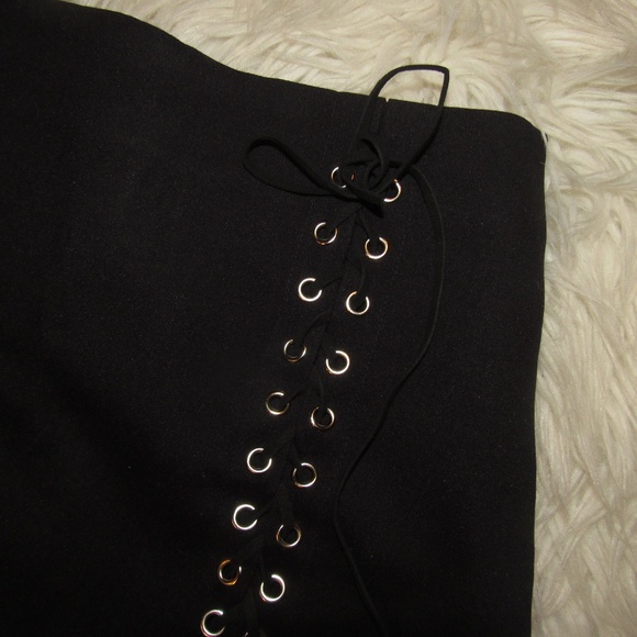 Black tight skirt - Picture 2 of 3